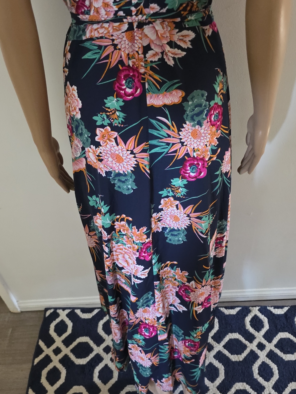 Pink Lily Wrap Dress Size Small - Picture 8 of 9